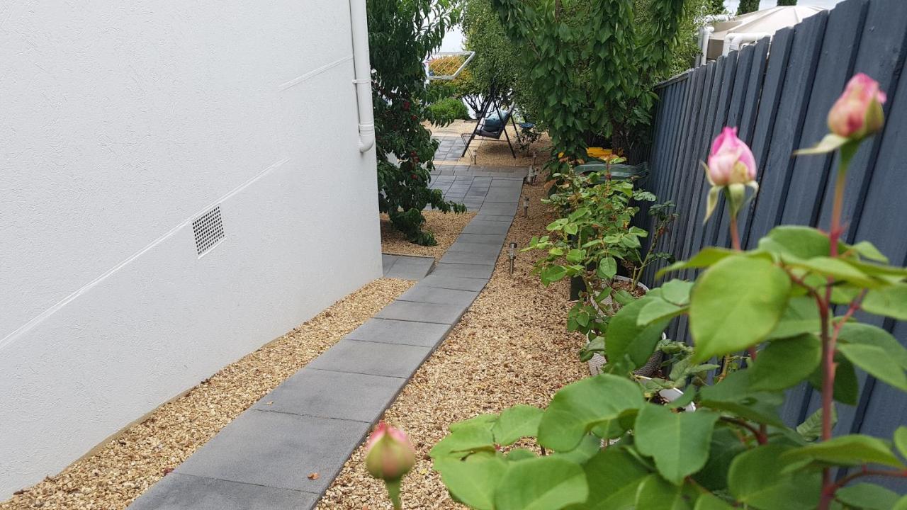 Lewisham Lewi Waters Bed & Breakfast エクステリア 写真