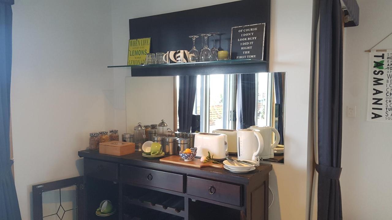 Lewisham Lewi Waters Bed & Breakfast エクステリア 写真